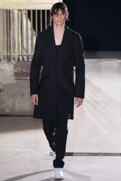 Look 1